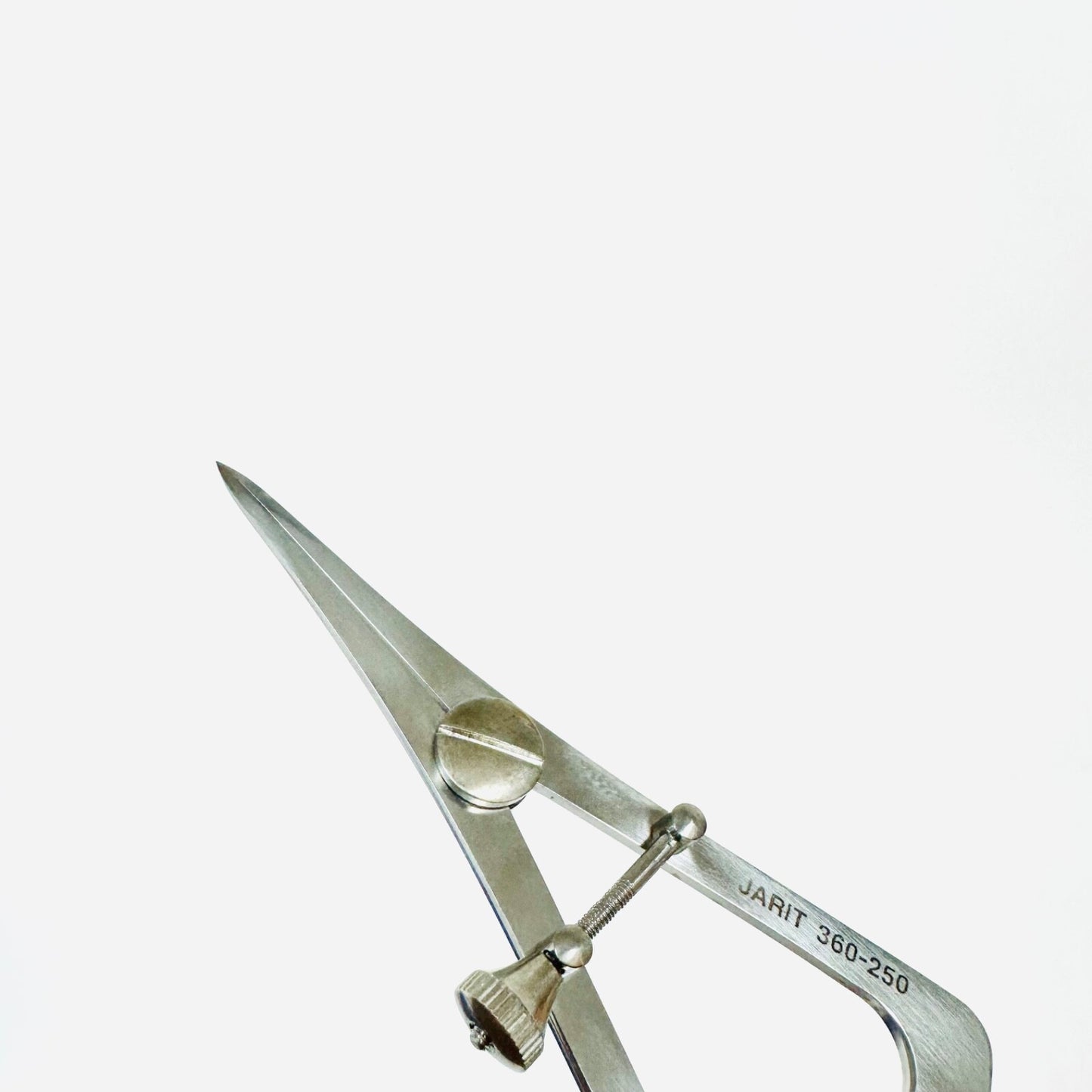 JARIT INTEGRA 360-250 Castroviejo Caliper Straight, 3-1/4" Instrument