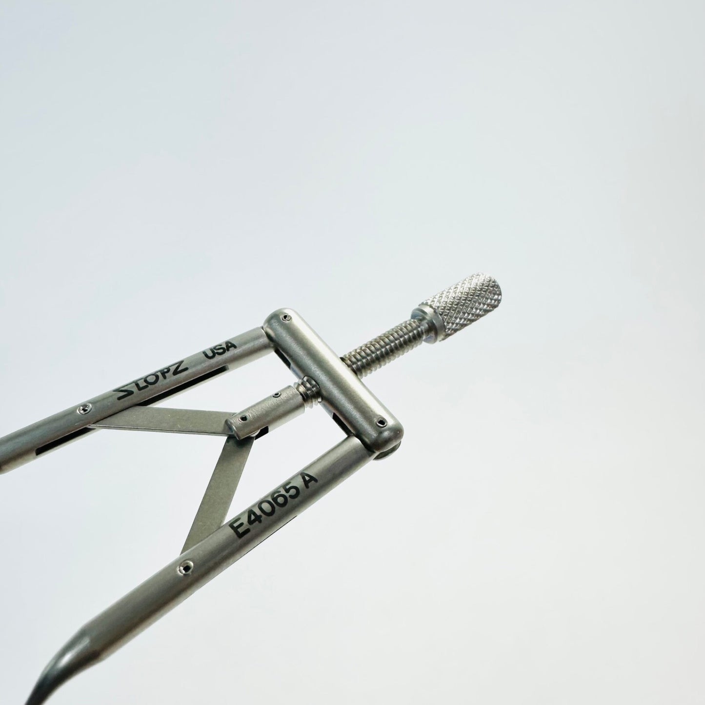 STORZ E4065A Lieberman Speculum Angled 17mm open blades, 3.4 inch Instrument