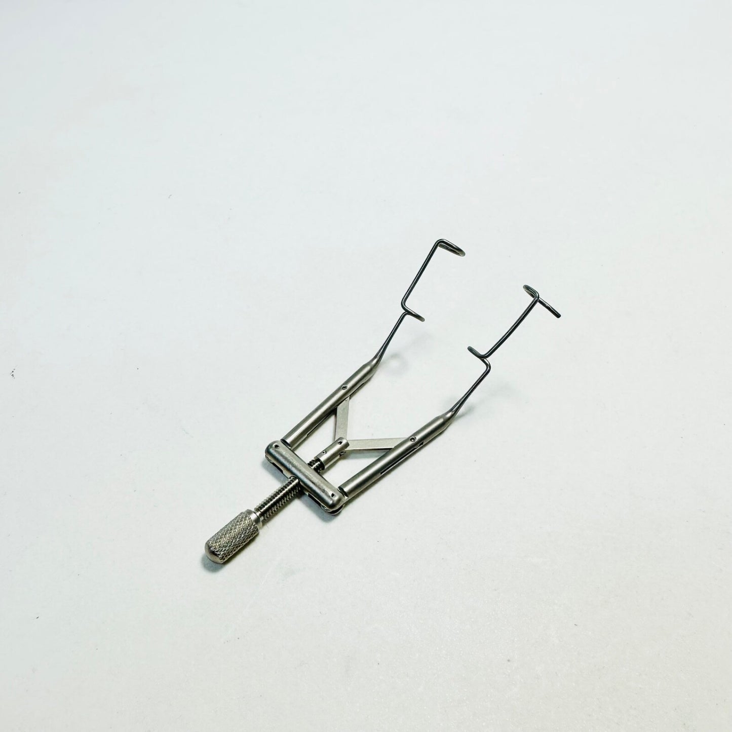 STORZ E4065A Lieberman Speculum Angled 17mm open blades, 3.4 inch Instrument