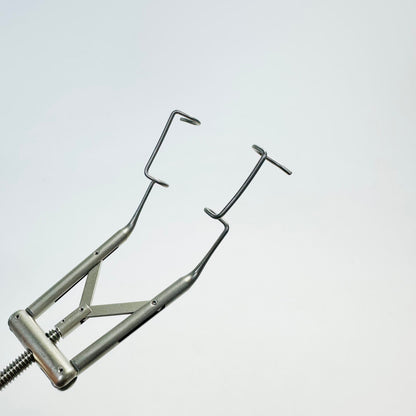 STORZ E4065A Lieberman Speculum Angled 17mm open blades, 3.4 inch Instrument