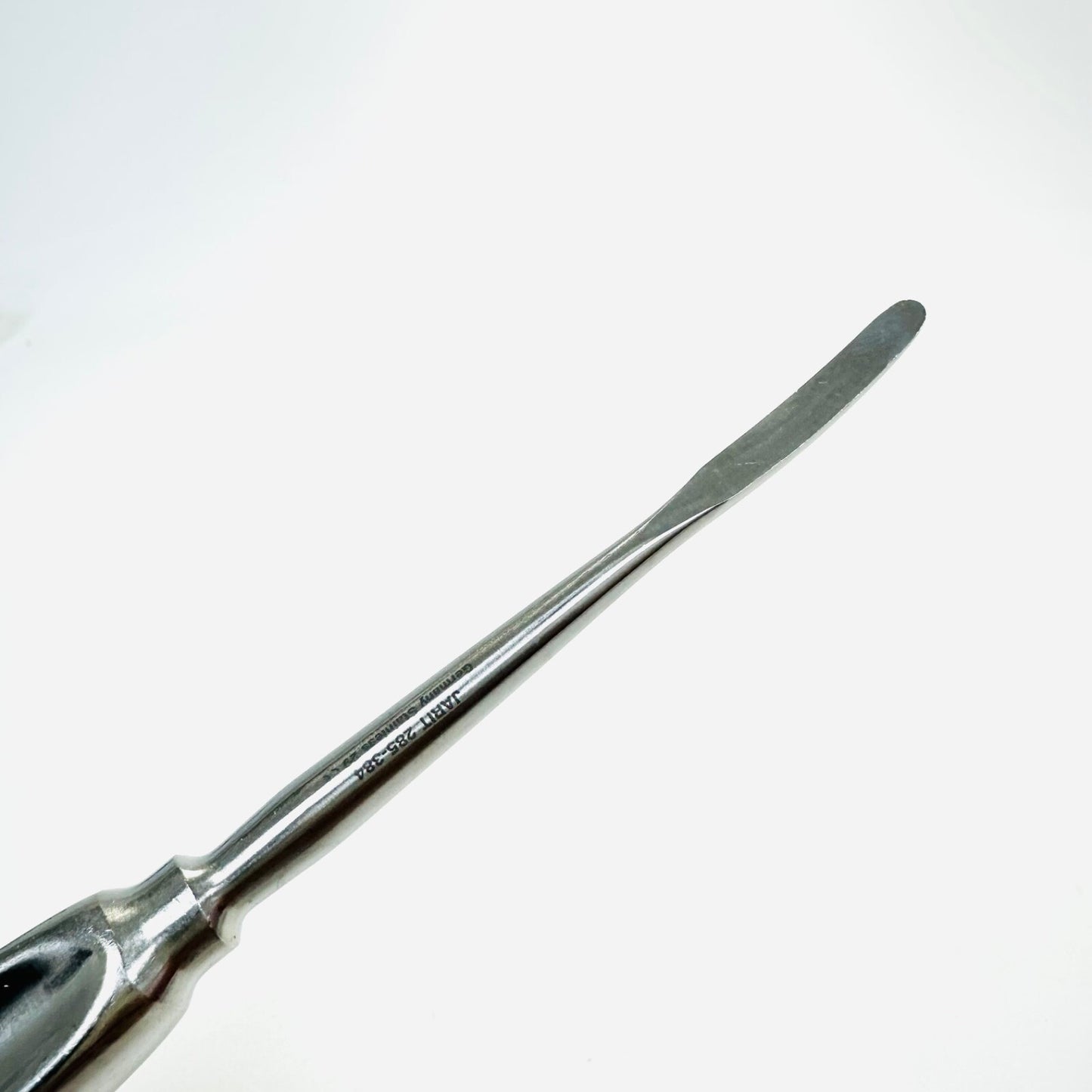 Integra / JARIT 285-384 Cushing Periosteal Elevator Sharp, Curved, 7-5/8"