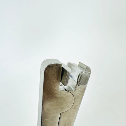 Medtronic 870-722 Bending Iron Bender Instrument