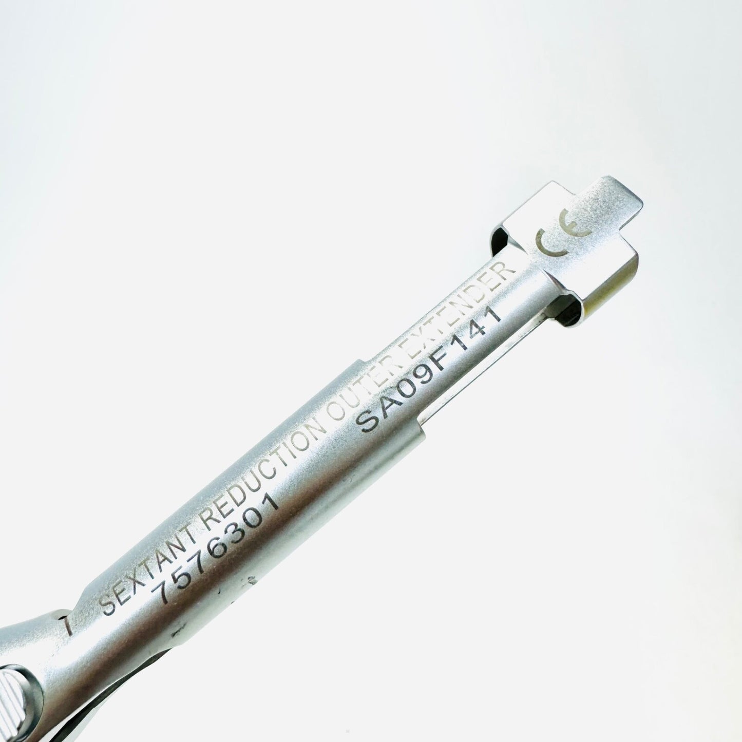 Medtronic 7576301 Reduction Outer Extender Instrument