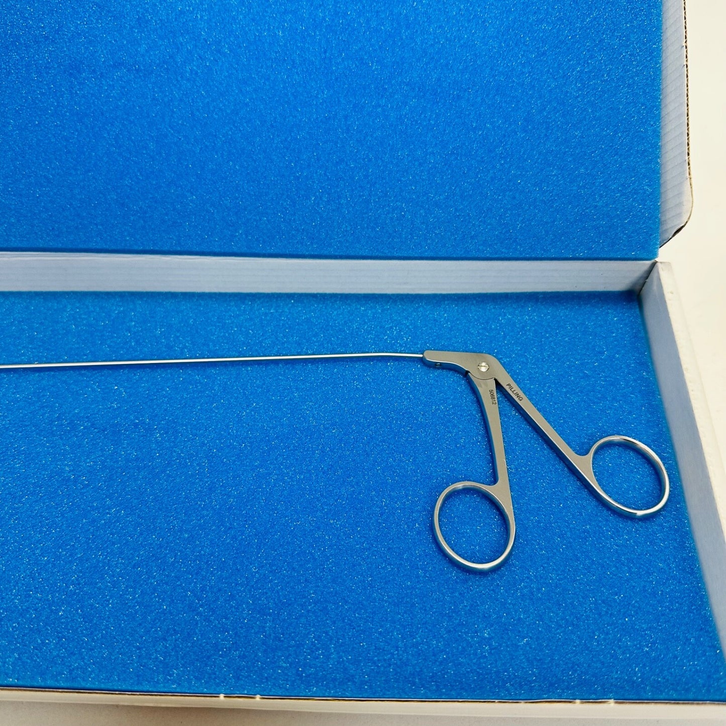 PILLING 506812 Feder-Ossoff Micro-Laryngeal Scissors Straight, Vertical, 9"