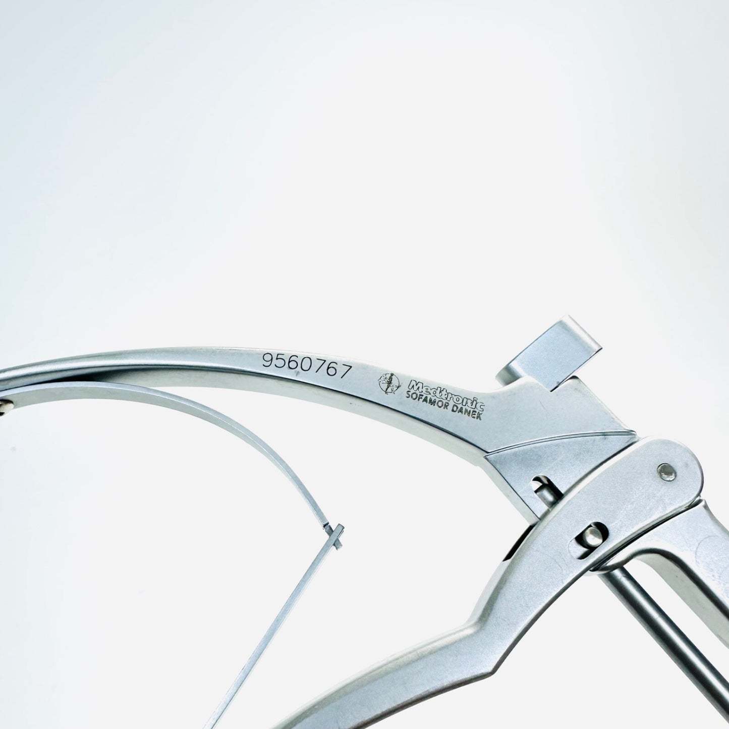 Medtronic 9560767 Articulating peek Instrument as is