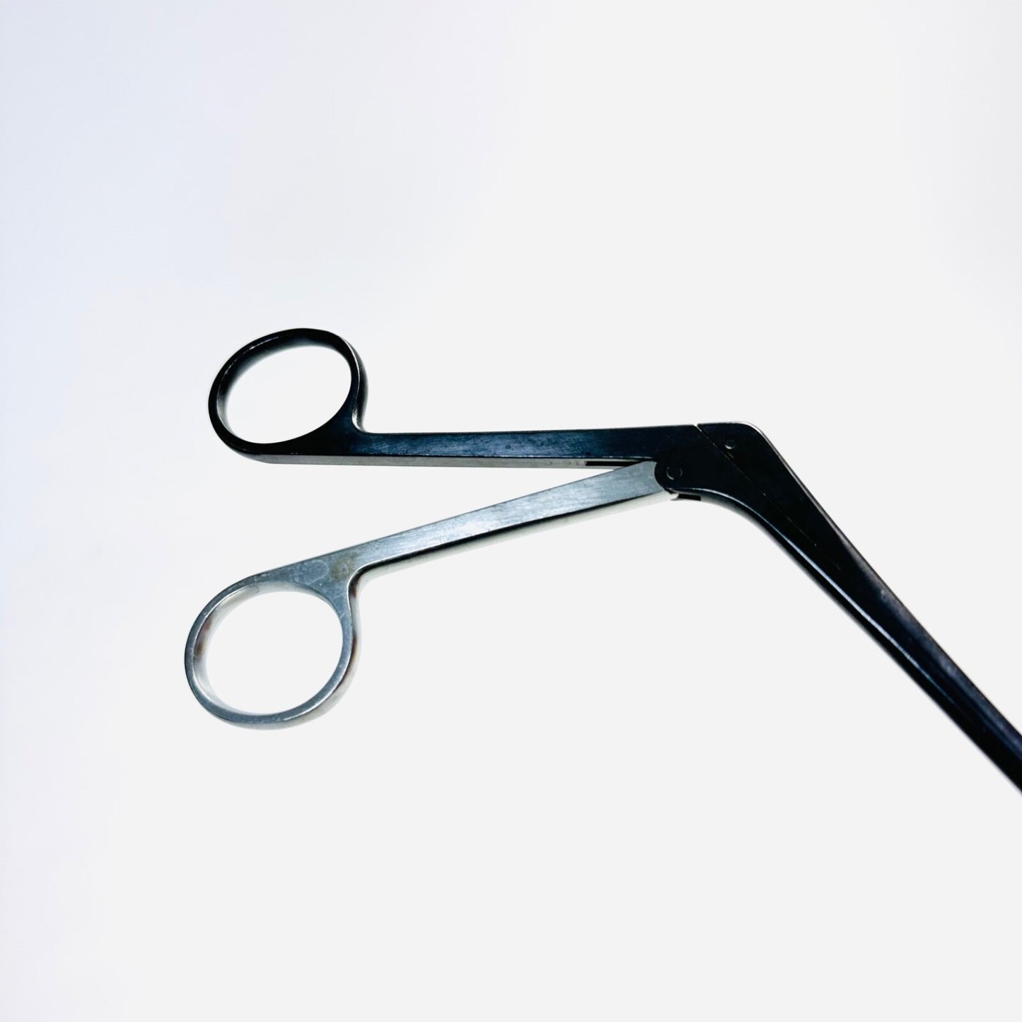 Medtronic 9569536 4mm Pituitary Rongeur, Ring Handle Instrument