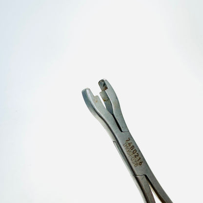 Medtronic 7480216 Straight Implant Holder, 5.5mm Instrument