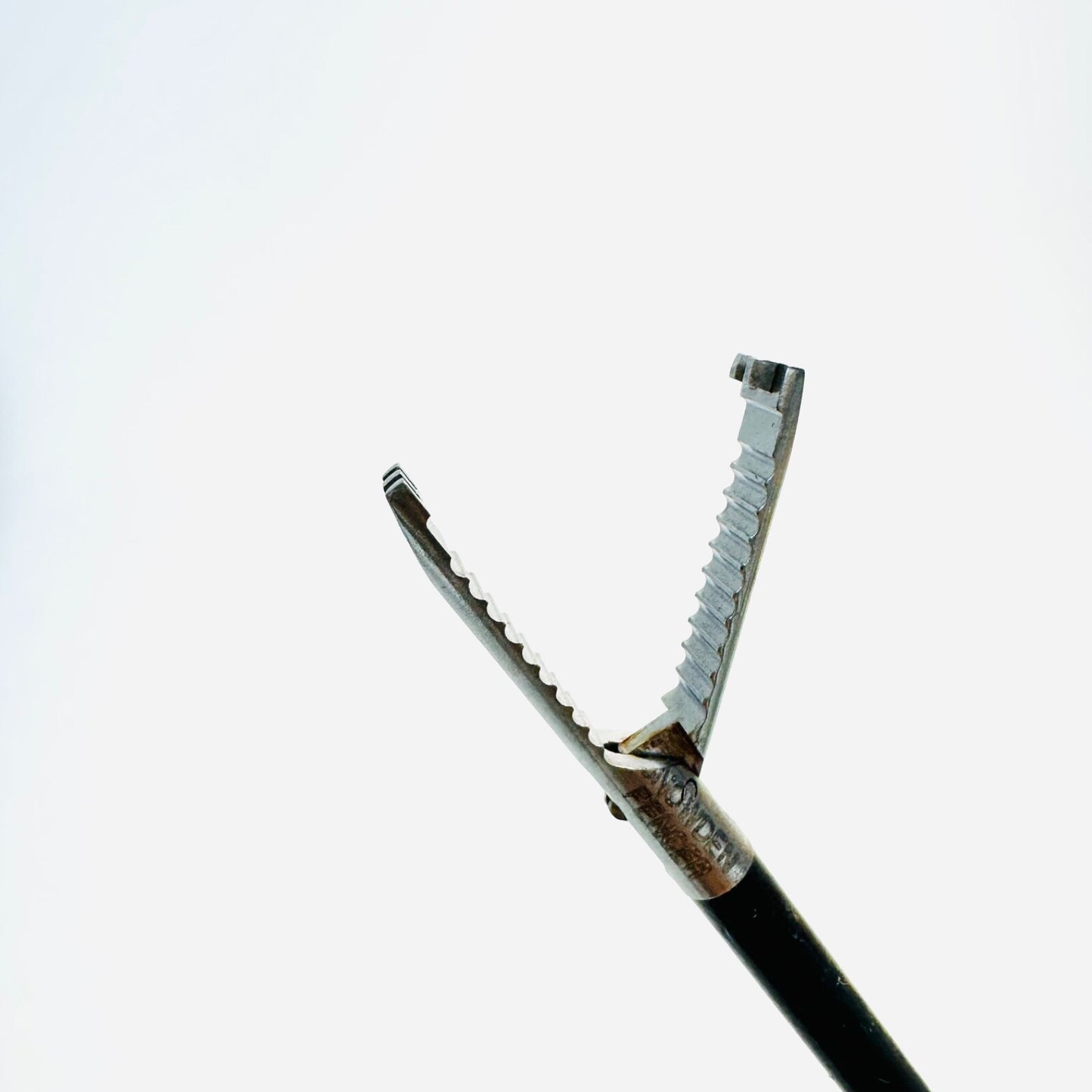 Snowden Pencer SP903021 Raptor Lap. Grasper, 2 Teeth 32cm, 5mm Instrument