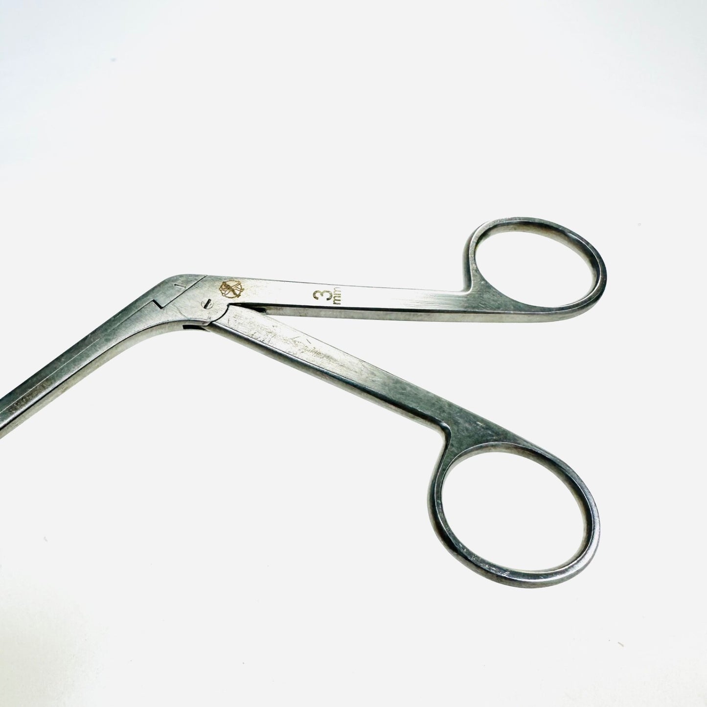 Medtronic E-9170221 Biopsy Forcep Upside Curved 3mm  Instrument