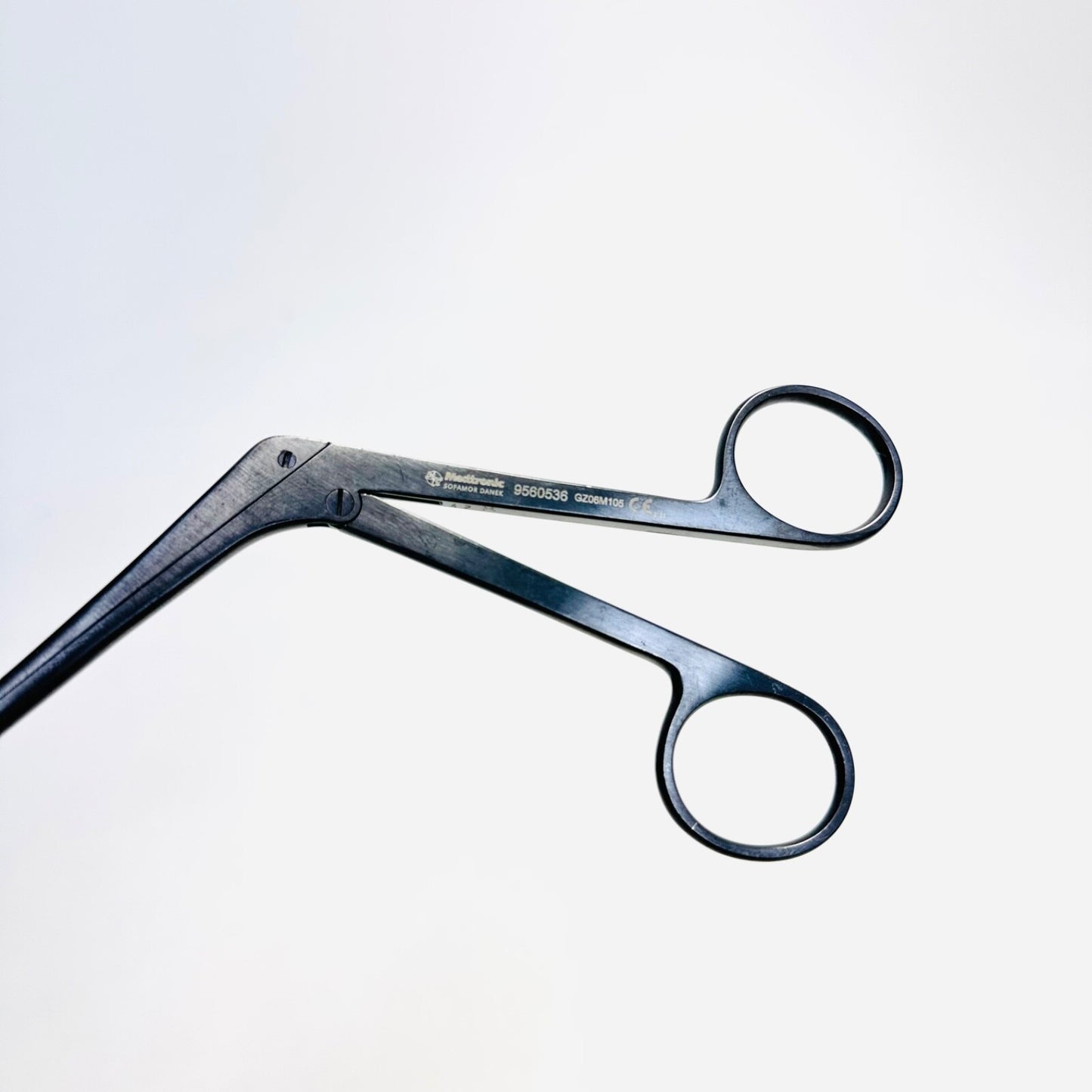 Medtronic 9560536 Metrx Straight Pituitary Forceps 4mm Instrument