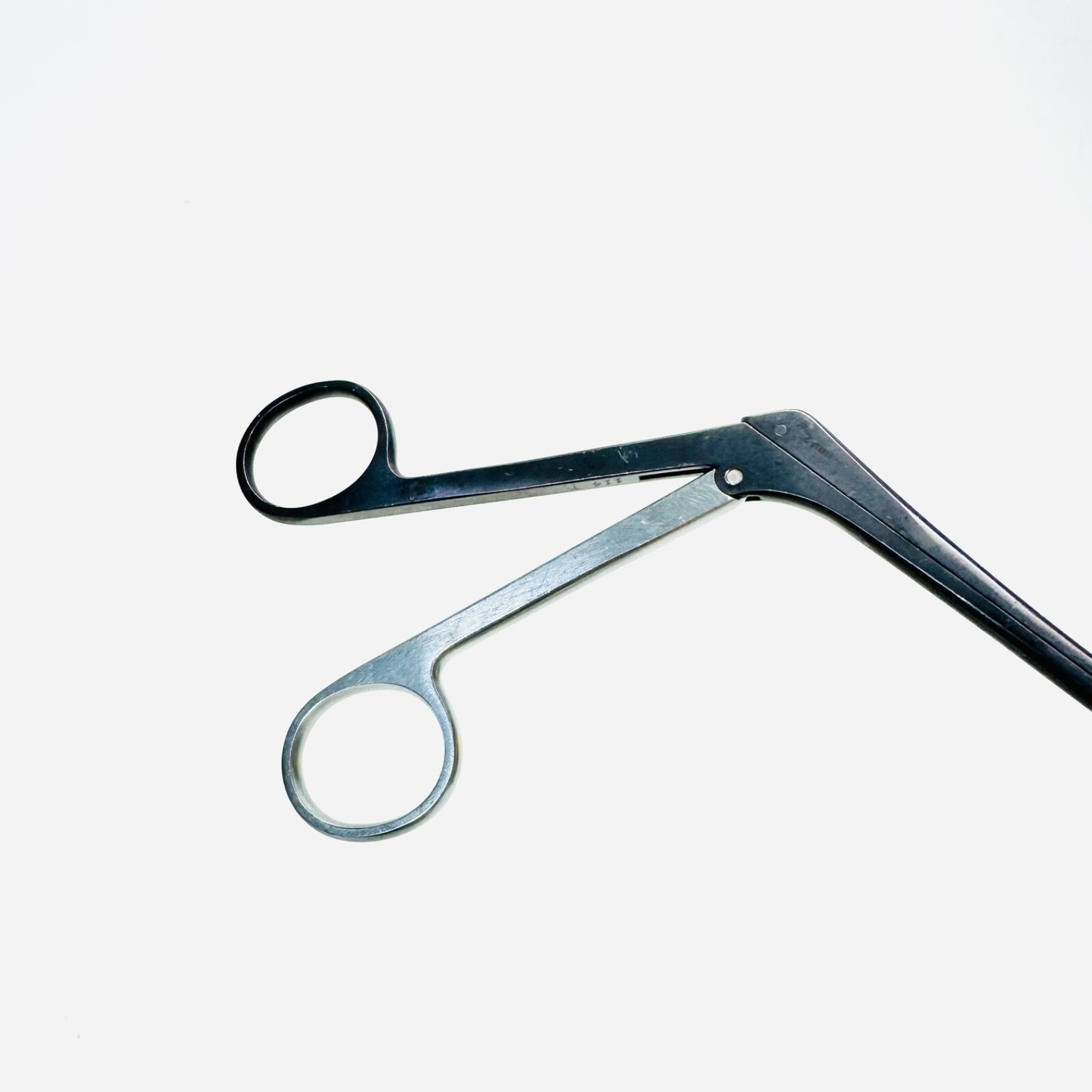 Medtronic 9569564 Metrx II Pituitary Forcep Upbiting 2mm Instrument