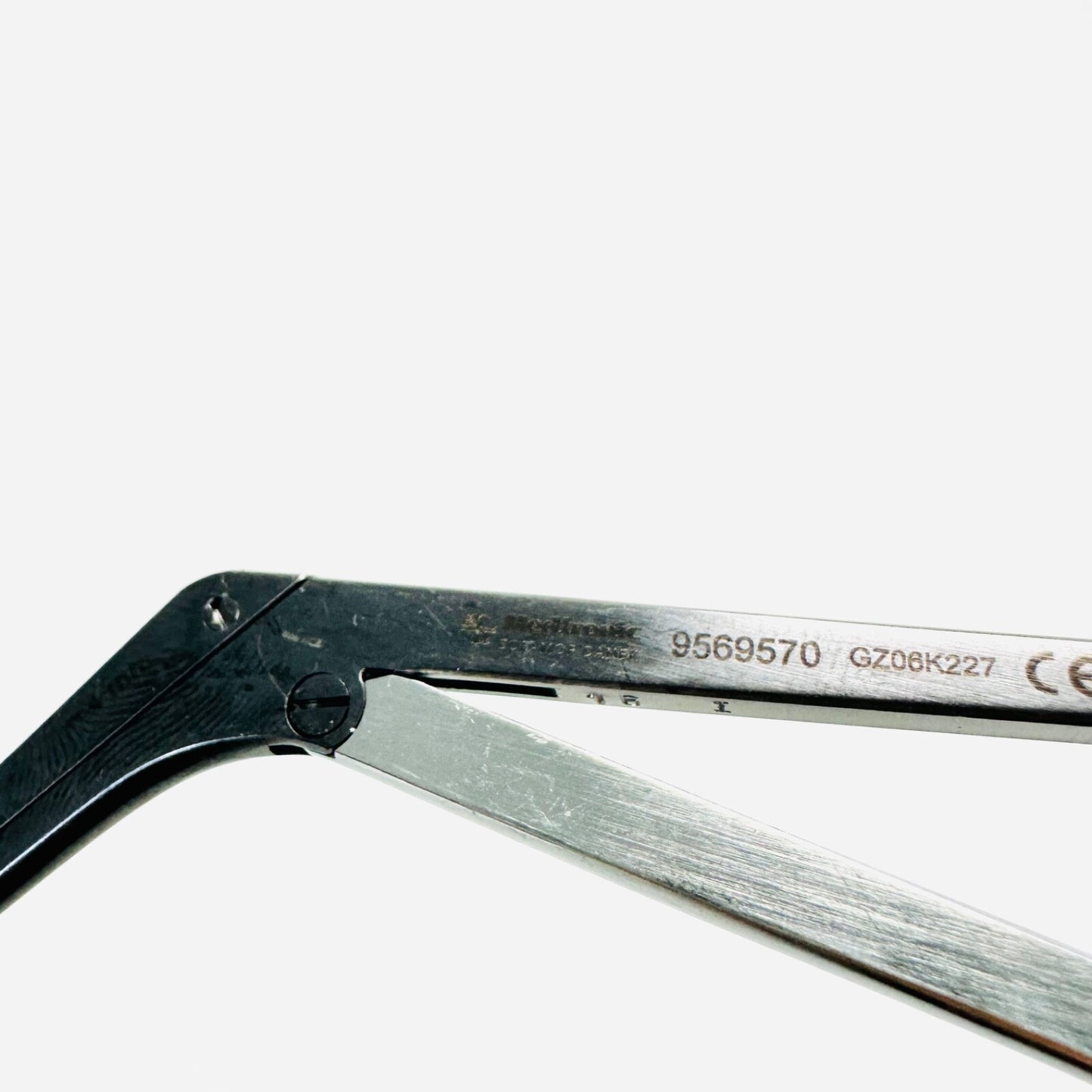 Medtronic 9569570 Metrx II 4mm Upbiting Pituitary Rongeur Instrument