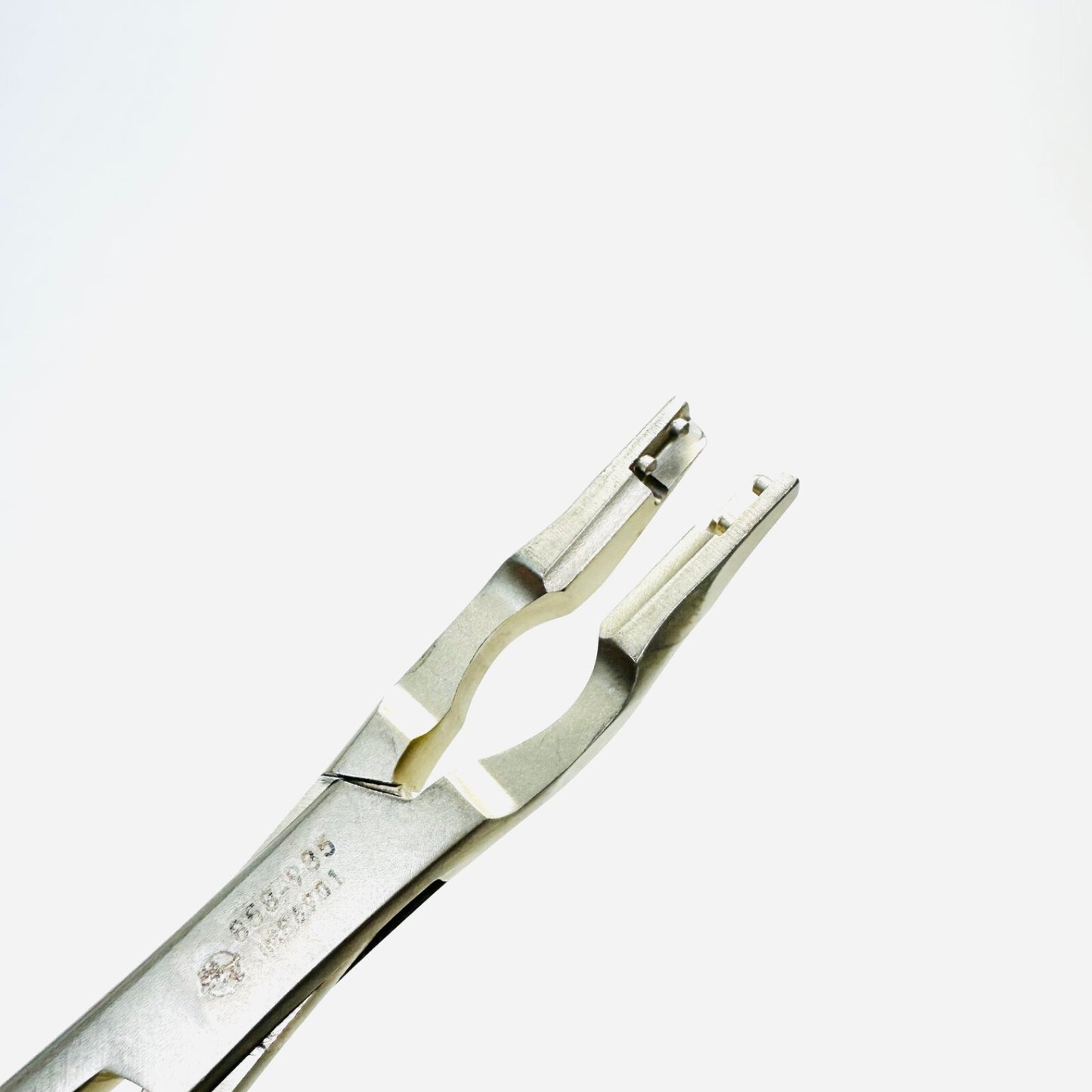 Medtronic 858-985 Lateral Implant Holder Forceps Instrument