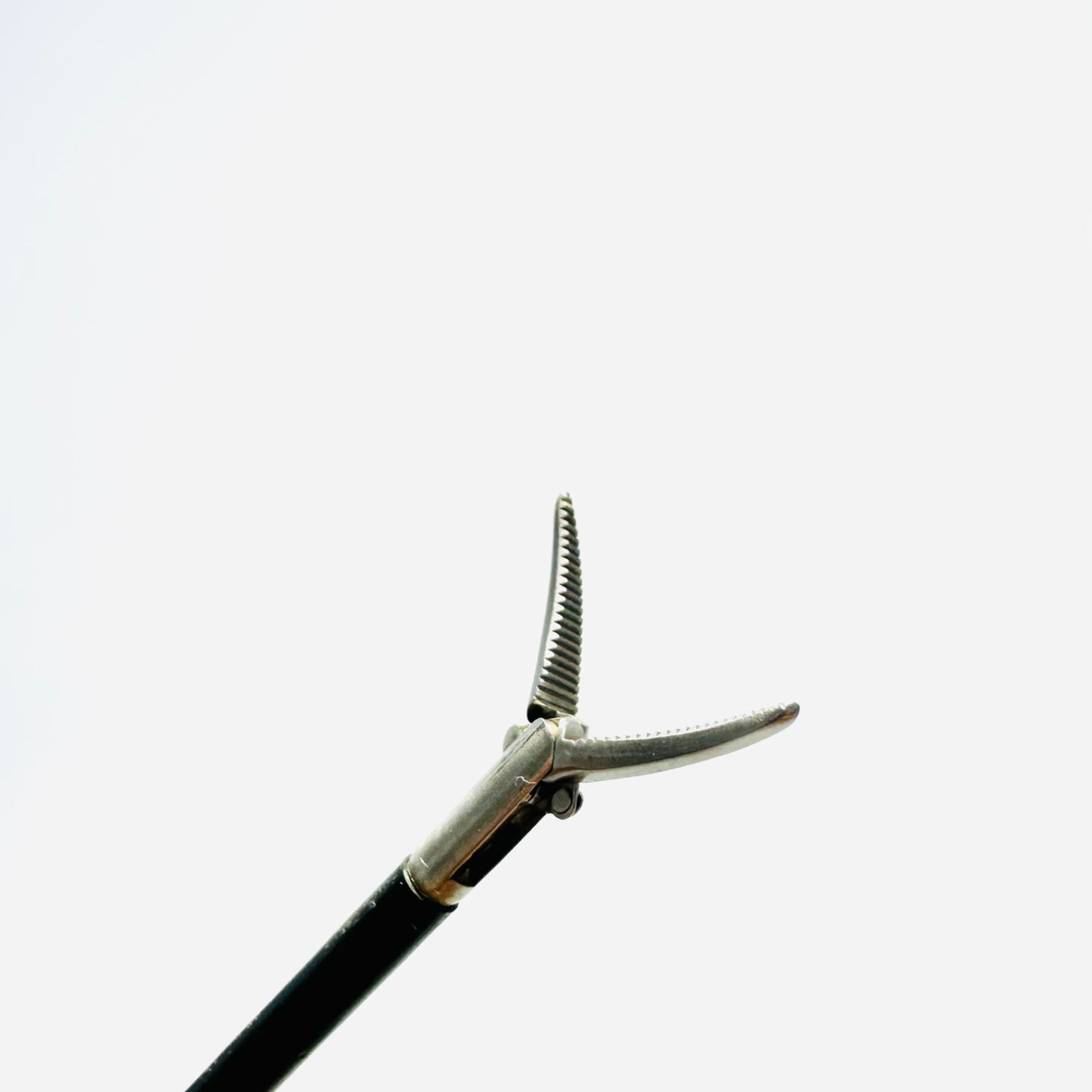 Millennium 5mm 36cm Laparoscopic Maryland Dissector Grasper Instrument