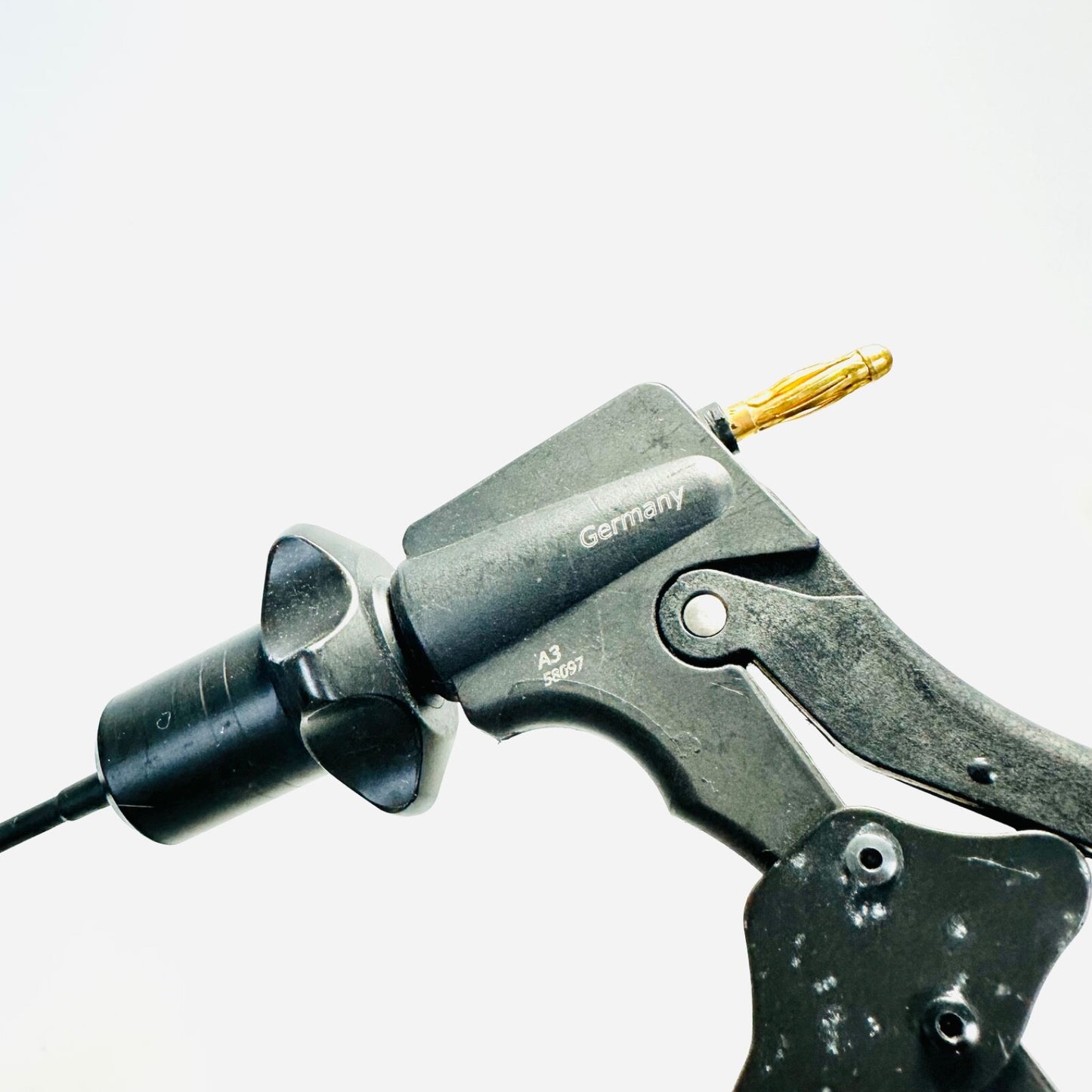 Millennium Laparoscopic fenestrated Grasper W/ Locking handle Instrument