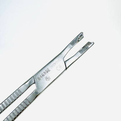 Medtronic 84689E Lateral Implant Holder Instrument