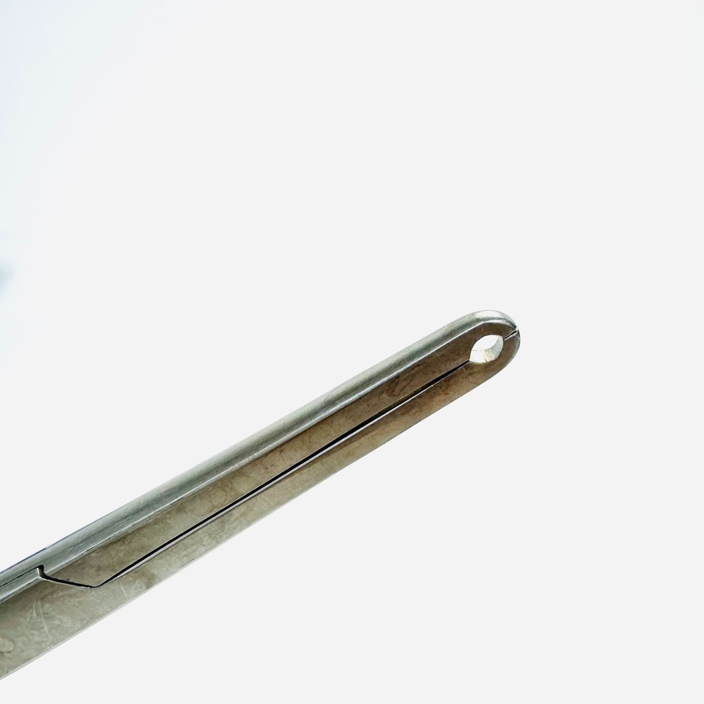 039855 Surgical Rod Holder Instrument