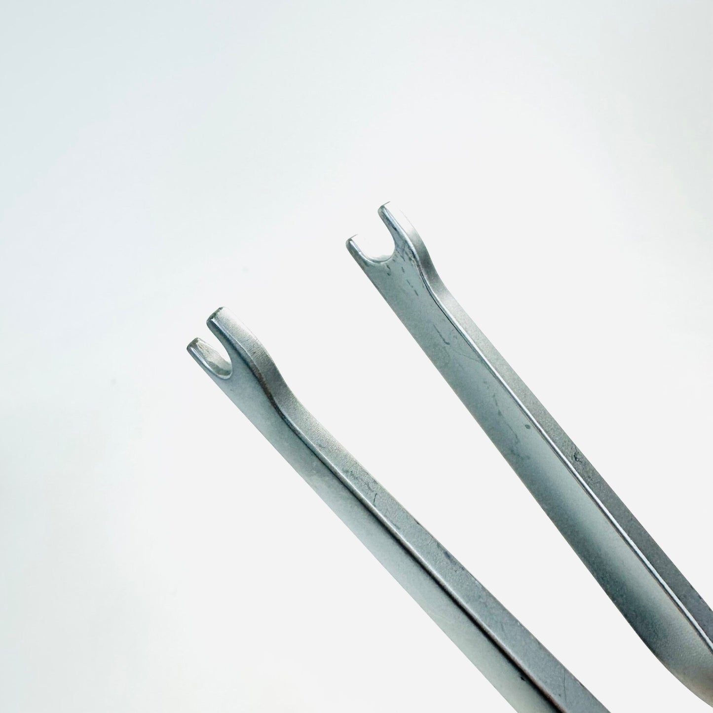 Medtronic 6642017 Pliers Compressor Instrument