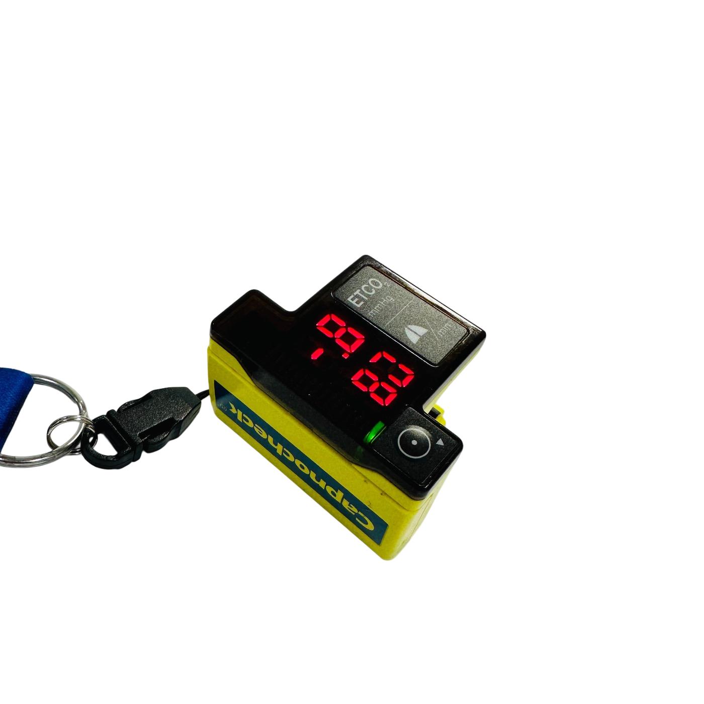 SMITHS WW8110-001 Capnocheck Capnometer W/ Lanyard & Case