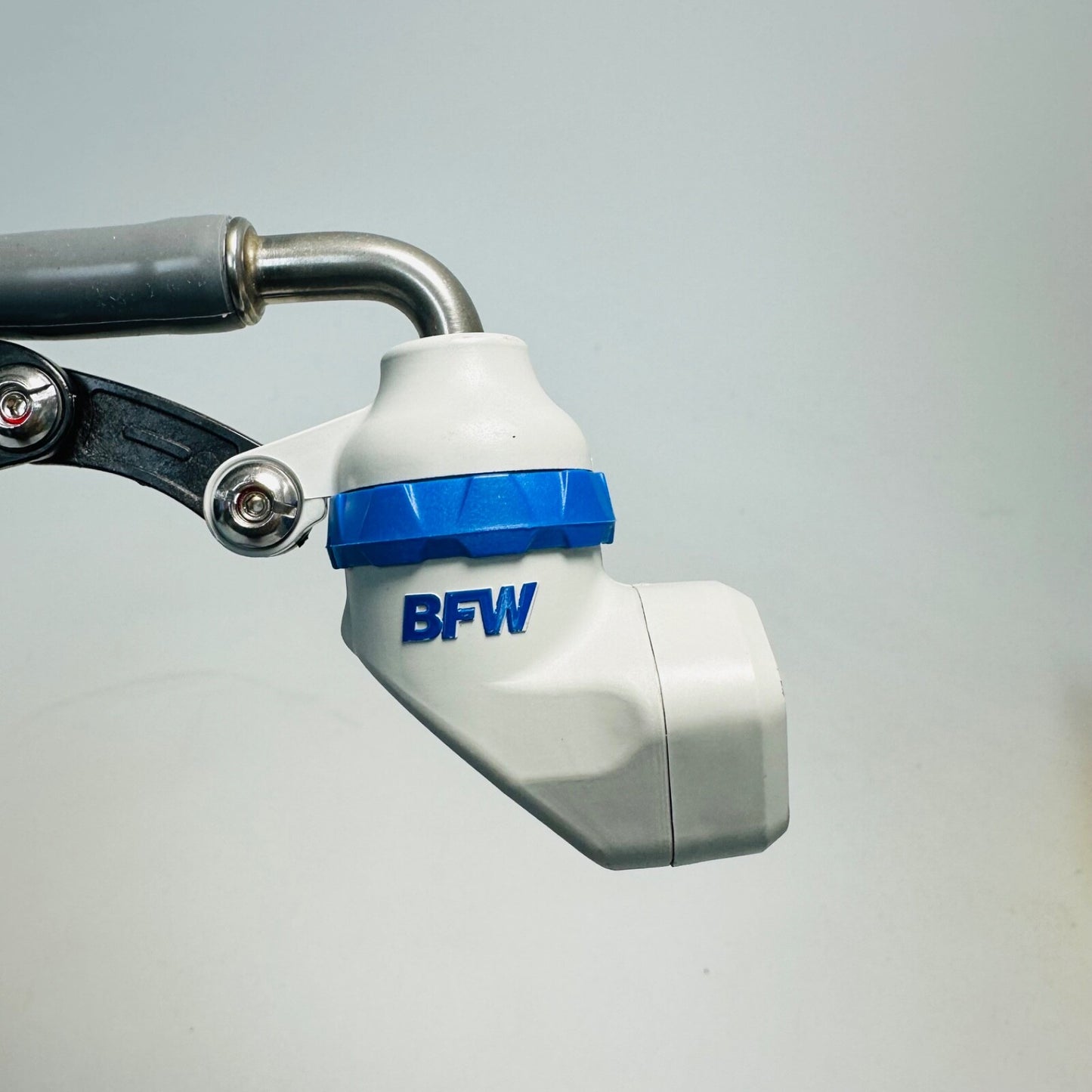 BFW 9866 FIBER OPTIC HEADLIGHT W/ AtoN Cobra Coil Fiber Optic Cable 10'