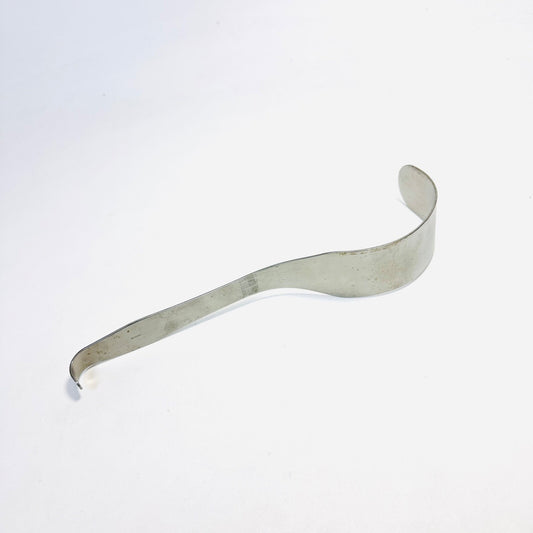 V. Mueller SU3305 Retractor Deaver #5 Blade 2" X 13" Instrument