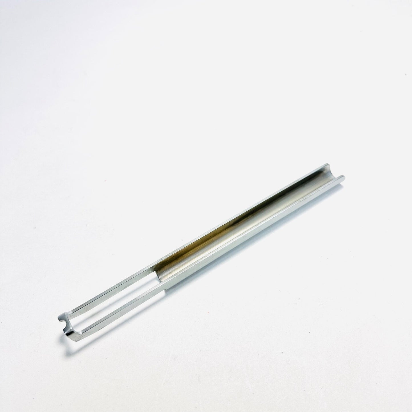 Medtronic 9560787 MECHANICAL COMPRESSOR Instrument