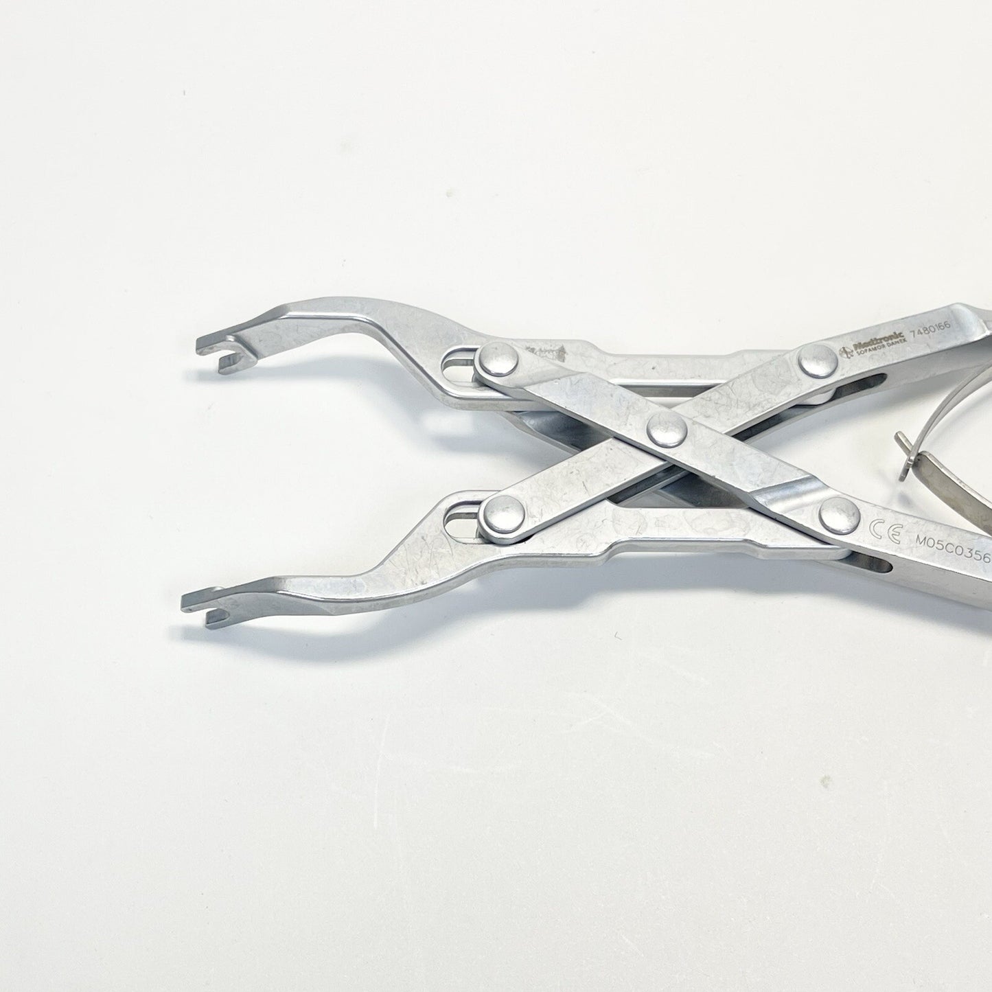 Medtronic 7480166 Large Parallel Compressor, Instrument