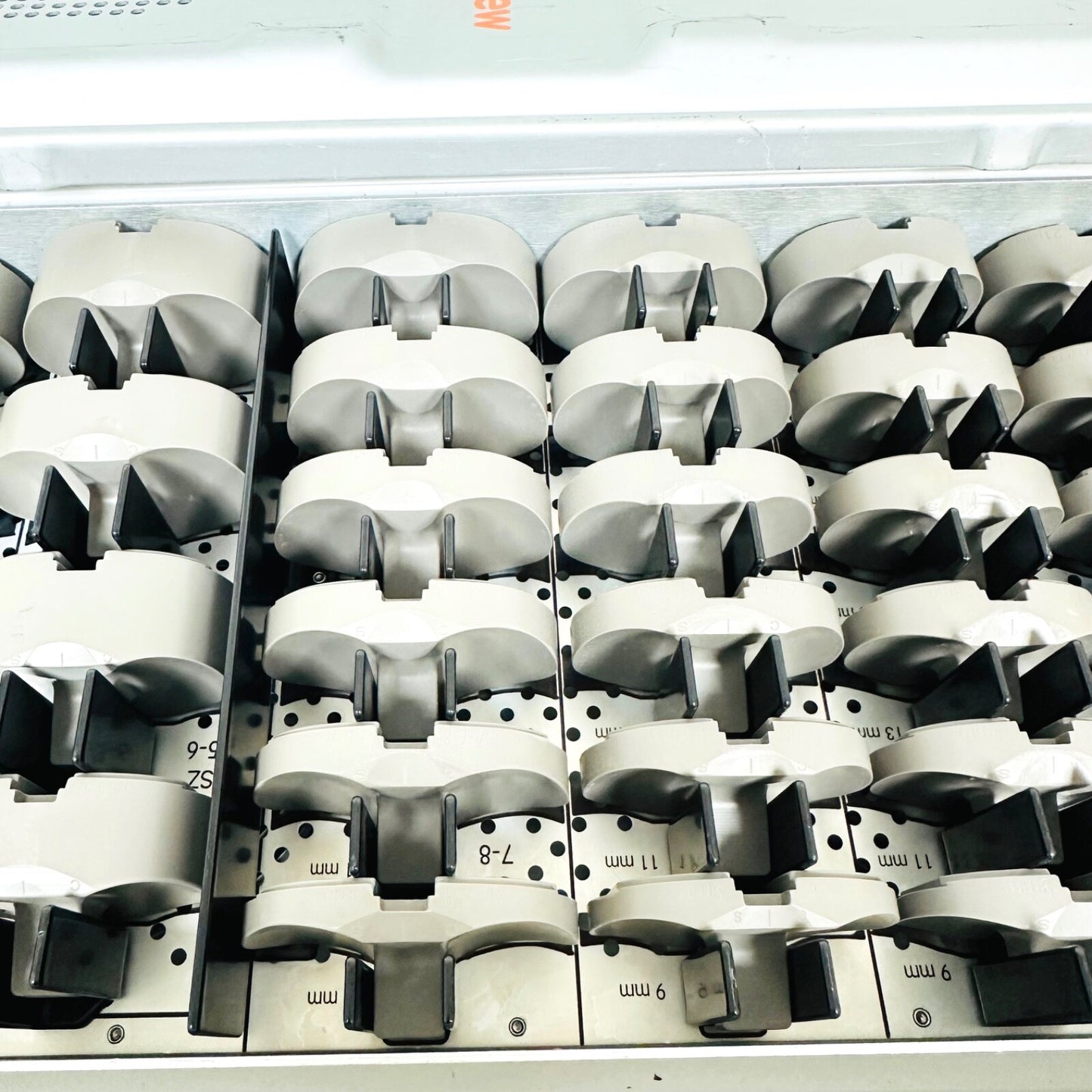 Smith & Nephew 7143-4137 Legion Insert Trials Instrument W/ Tray