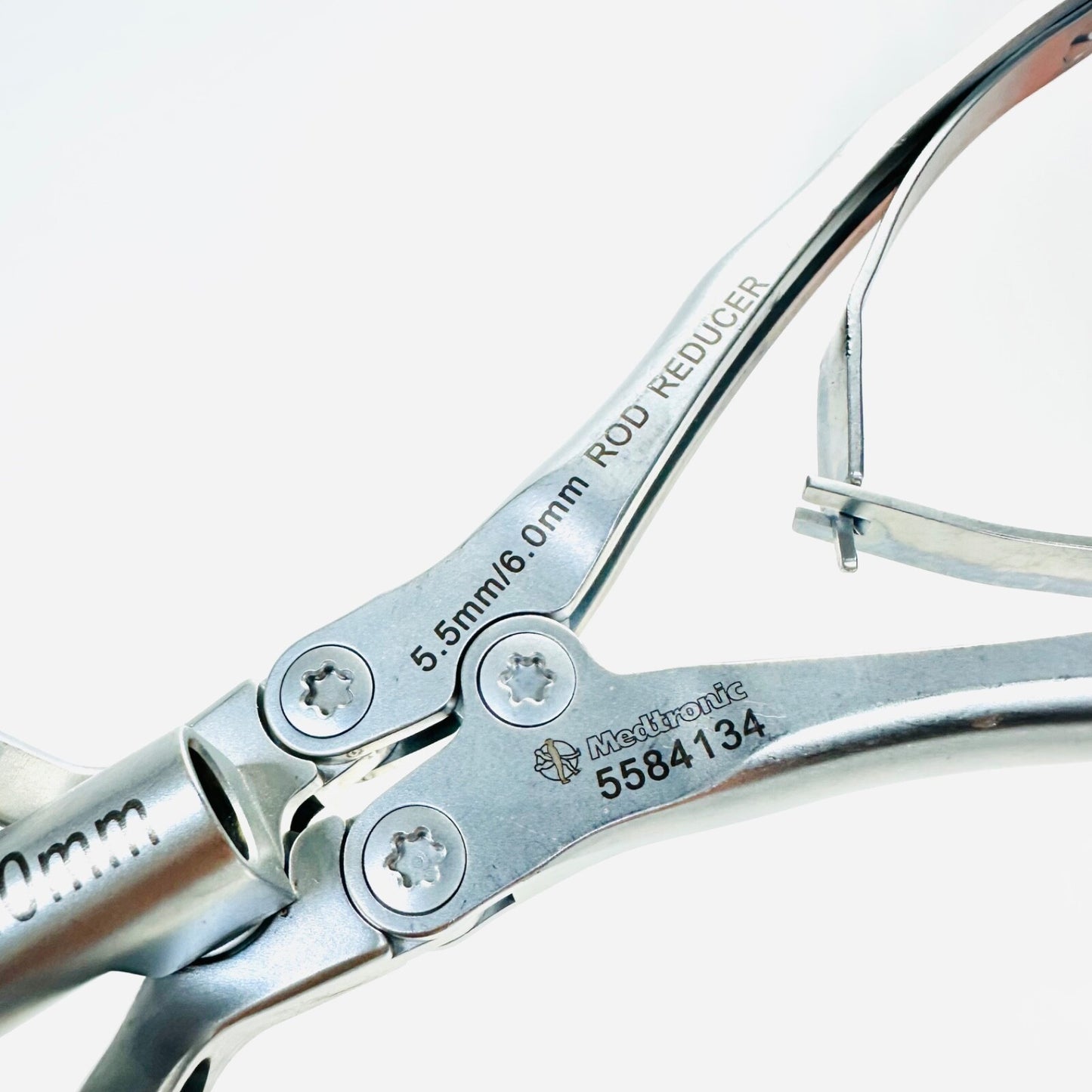 Medtronic 5584134 5.5mm/6.0mm Rod Reducer Instrument